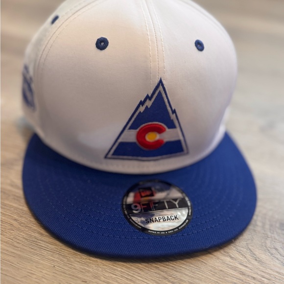 New Era Colorado Rockies NHL Rare Throwback Vintage Hockey SnapBack - Picture 2 of 8